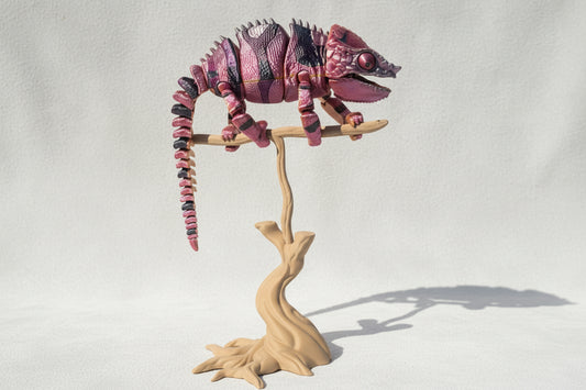 PANTHER CHAMELEON ARTICULATED LIZARD WITH TREE STAND