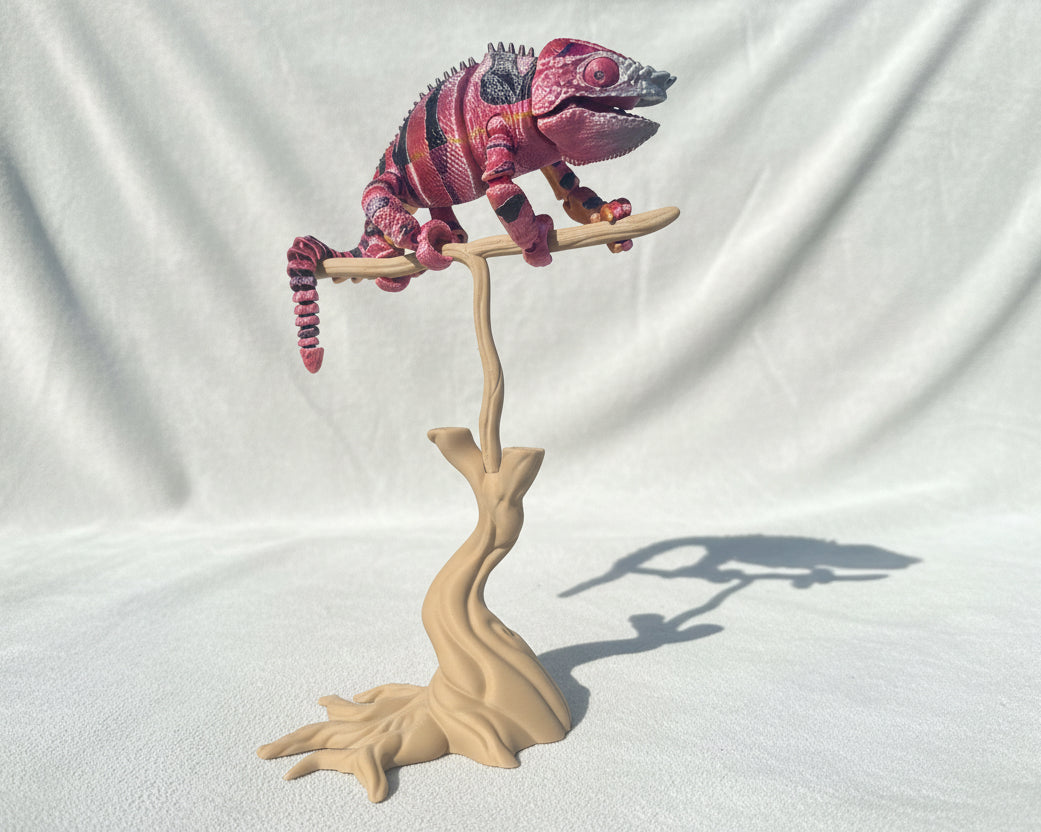 PANTHER CHAMELEON ARTICULATED LIZARD WITH TREE STAND